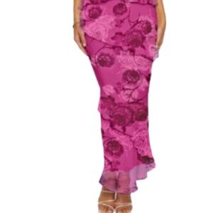 Women’s Rose Red Ruffled Maxi Skirt Size Large